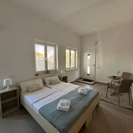 Roko Apartment *